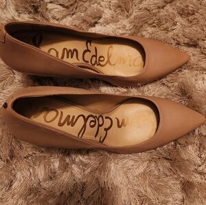 Sam Edelman nude pump